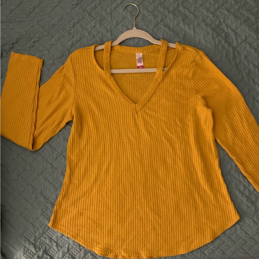 NEW Knit Gold Top size XL